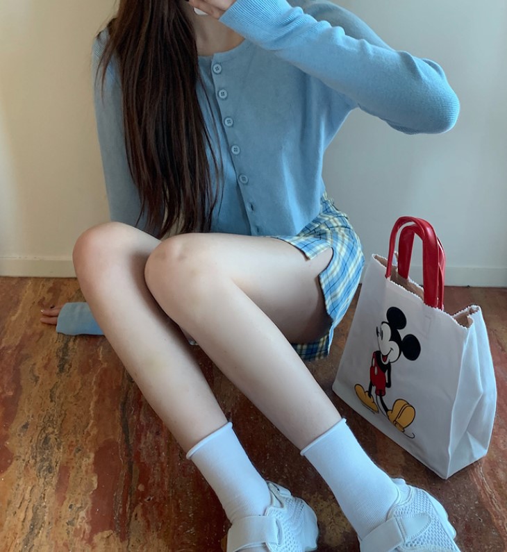 ชุดเสื้อ กระเป๋าผู้หญิง
